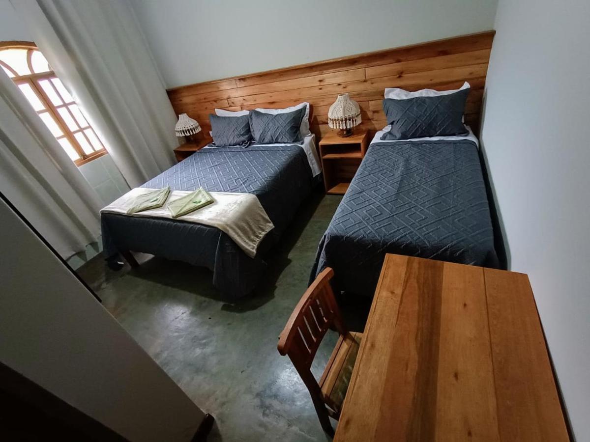 Pousada Vivenda Leticia Prados Esterno foto
